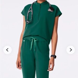 FIGS Small Rafaela Hunter Green Scrub Top